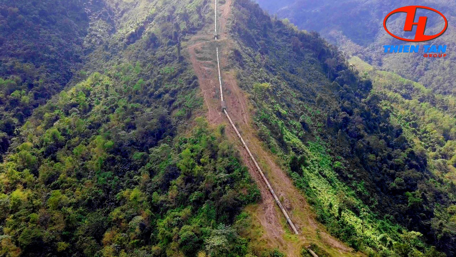 压力钢管近景